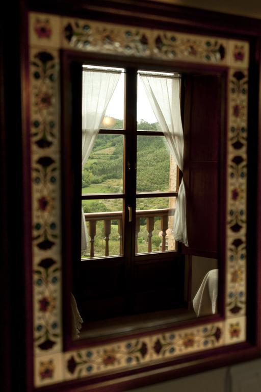 Trisqueles Y Buganvillas Villaviciosa  Quarto foto