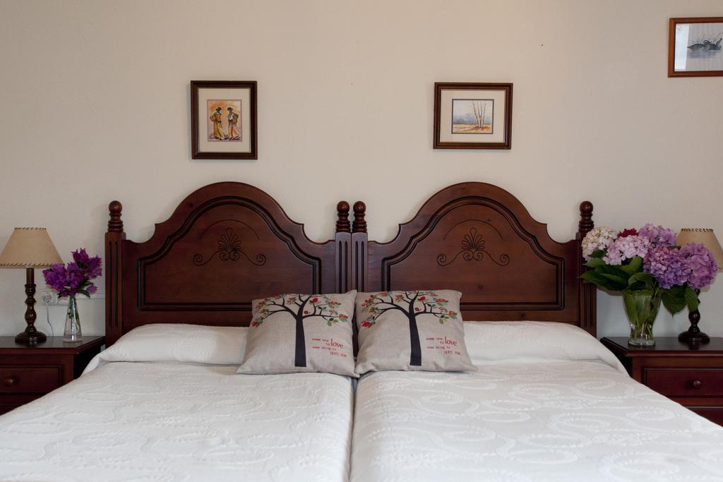 Trisqueles Y Buganvillas Villaviciosa  Quarto foto
