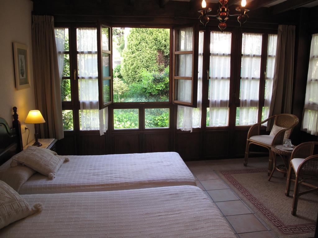 Trisqueles Y Buganvillas Villaviciosa  Quarto foto