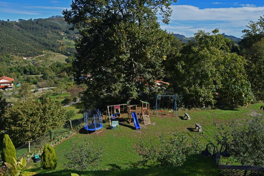 Trisqueles Y Buganvillas Villaviciosa  Exterior foto